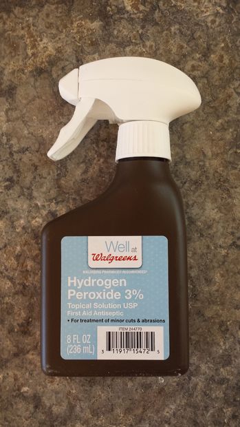 Hydrogen perocide Bathtub Cleaning